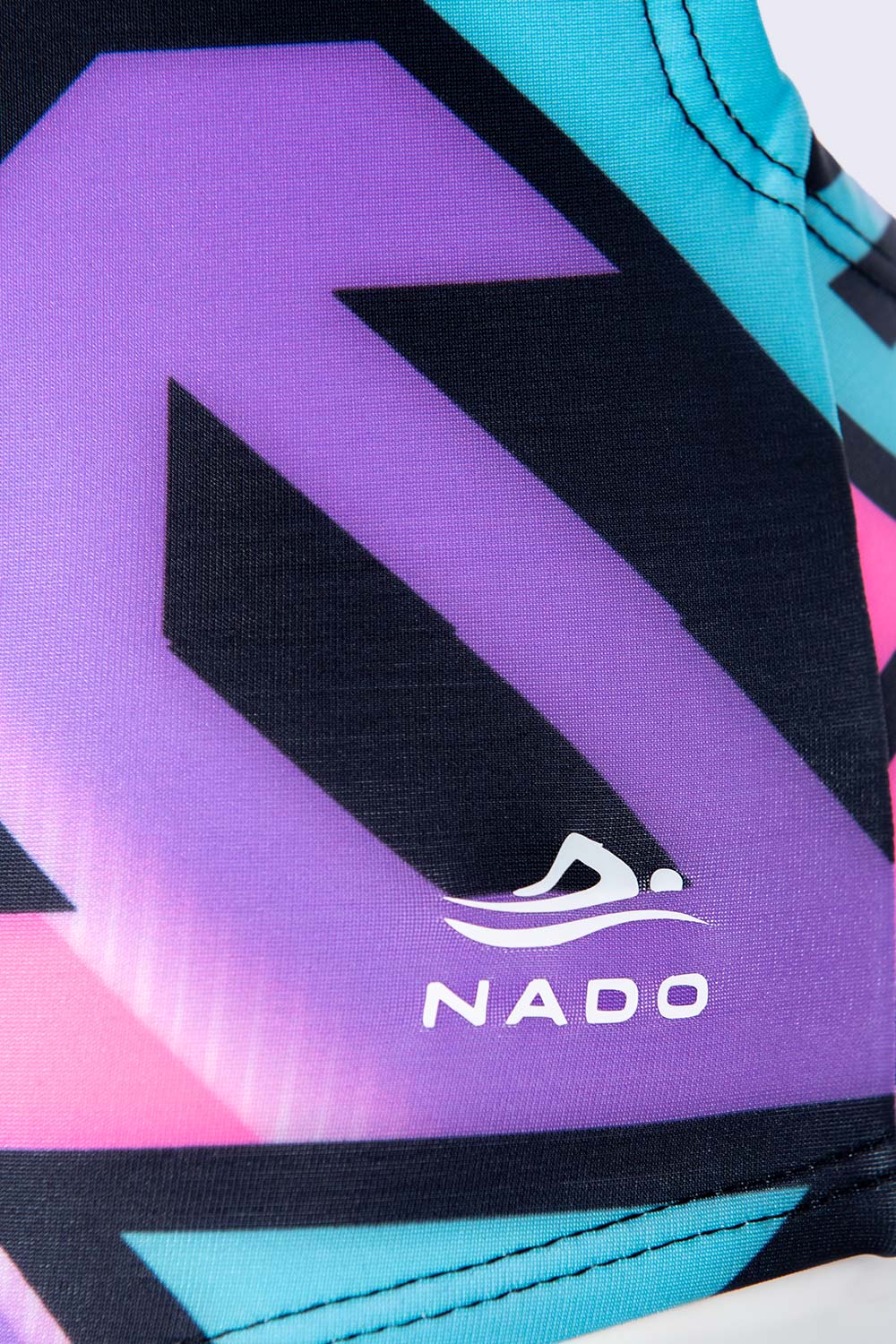 ENTERO TIRA ESTAMPADO GEOMETRIC LOGO DETALLE